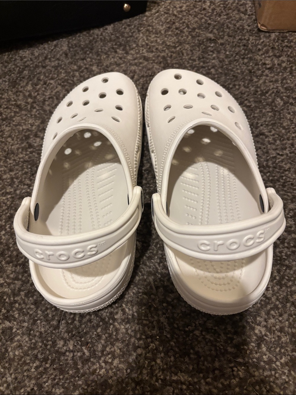 Unisex White Crocs M5/W7 EUC - Picture 3 of 4